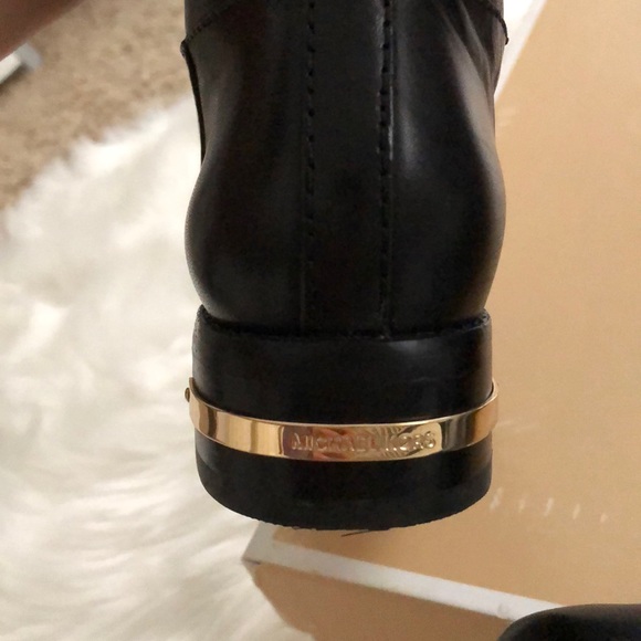 Michael Kors Boots (sold) - Picture 5 of 7